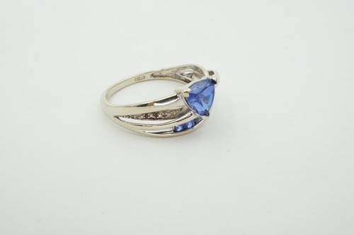 10k White Gold Lab-Created Sapphire And Diamond Ring Size 7 LGL - Picture 2 of 12