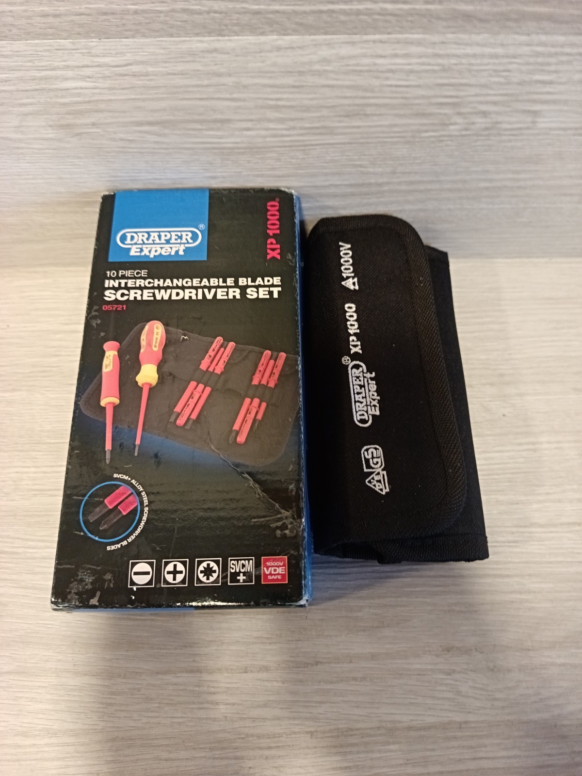 Draper 10 Piece VDE Insulated Interchangeable Blade Screwdriver Set in Tool Roll