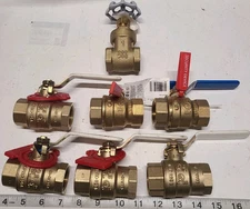 Lot of 7  Brass 1"  Threaded Valve's ( 6) Ball valve's & (1) Gate Valve