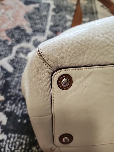 White Soft Pebbled Leather COACH purse Medium K0820-F13110 - Picture 12 of 15