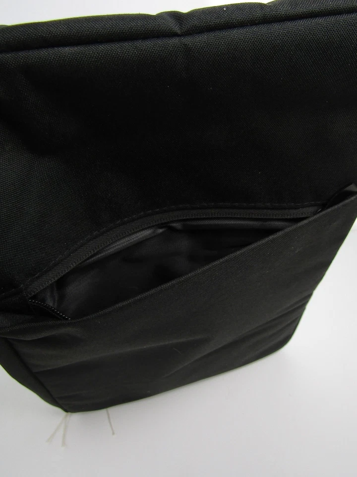 黑色衬垫笔记本电脑平板电脑笔记本电脑保护套 12x9 带拉链口袋 - 二手 — 第 2/4 张图片