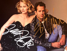 MOONLIGHTING Cast Signed 8x10 (BRUCE WILLIS) ...