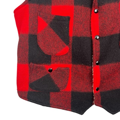 Woolrich Vest Men's L Red Wool Buffalo Plaid Sherpa Lined Snap USA Made Vintage - Picture 6 of 15