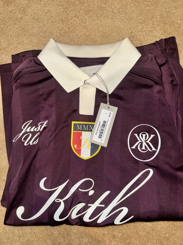 Camiseta de fútbol Kith a rayas Marcel en Borgoña Rave para hombre L Foto 2 de 4