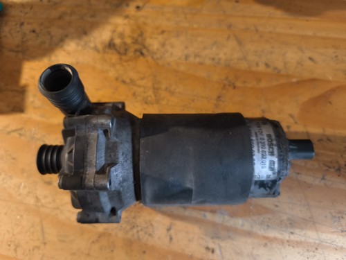 Mercedes W221 Zusatzwasserpumpe Umwälzpumpe Wasserpumpe  A0005000386  - Bild 1 von 2