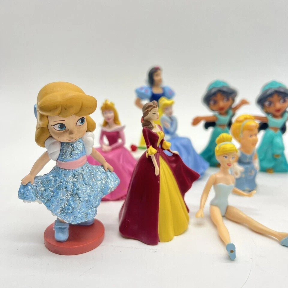 Paquete de 15+ adornos para pasteles de princesa Disney Cenicienta jazmín Blancanieves Foto 3 de 4