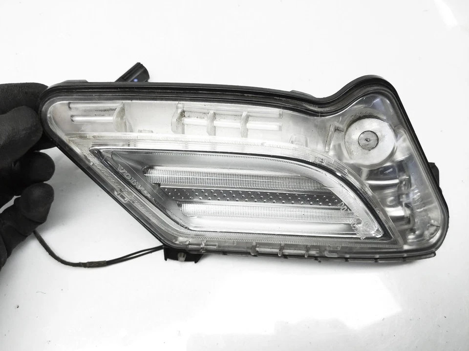 Lâmpada/luz de seta para passageiros Volvo S60 2011-2013 - 31278557 - Imagem 4 de 4