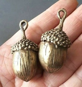 10 Acorn Charms Antique Bronze Tone 3D Too Cute BC783