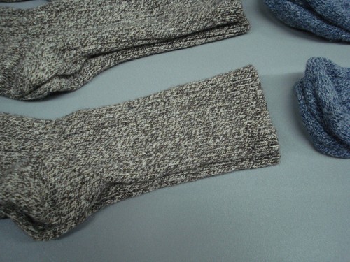 Women's Bulk Merino Wool Blend Ribbed Socks Shoe Size 6-9 Brown/Blue 100 Pair - Picture 3 of 3