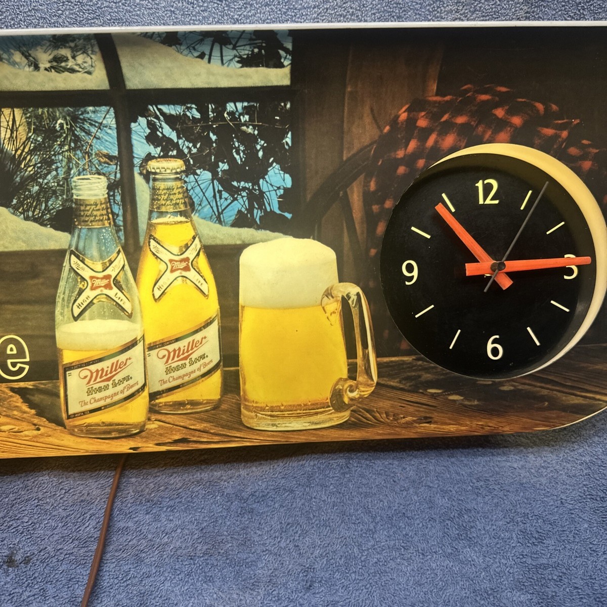 AWESOME MILLER HIGH LIFE BEER CLOCK “IT'S MILLER TIME” CHAMPAGNE