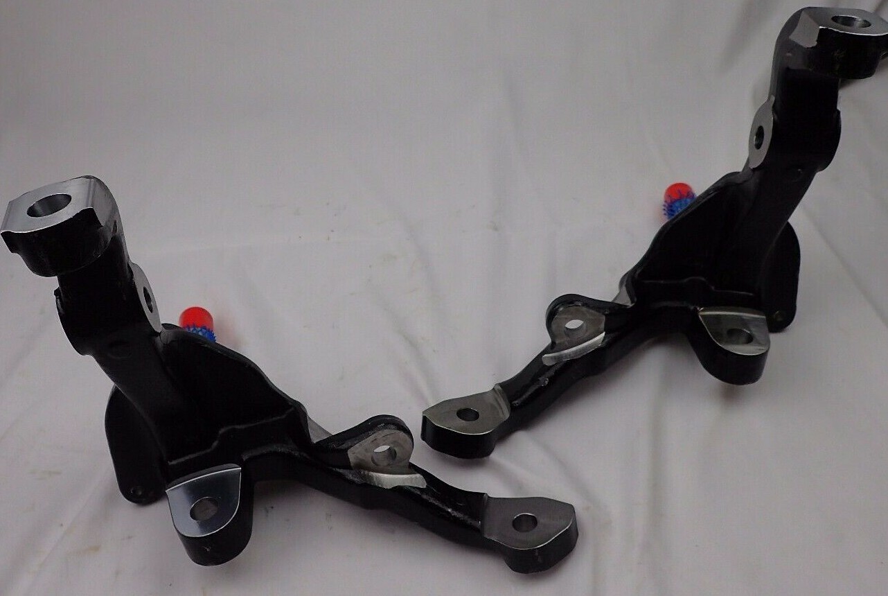 1975 1980 Ford Granada front spindles spindle pair new right hand left