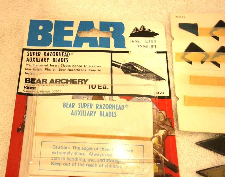 Vintage Fred Bear 8 Broadheads with 15 new in Pkg bleeders blades
