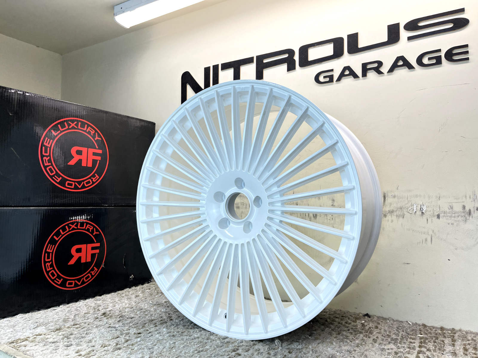 22 WHITE STAGGERED CONCAVE RF35 WHEELS MASERATI QUATTROPORTE & GHIBLI 14-24