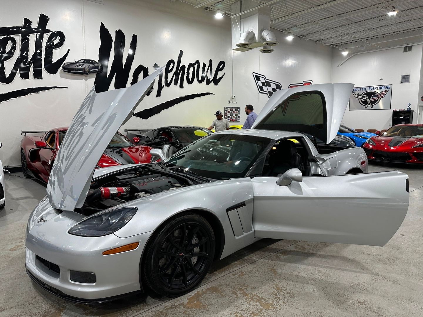 2012 [17U] Blade Silver Metallic Chevrolet Corvette   | C6 Corvette Photo 8