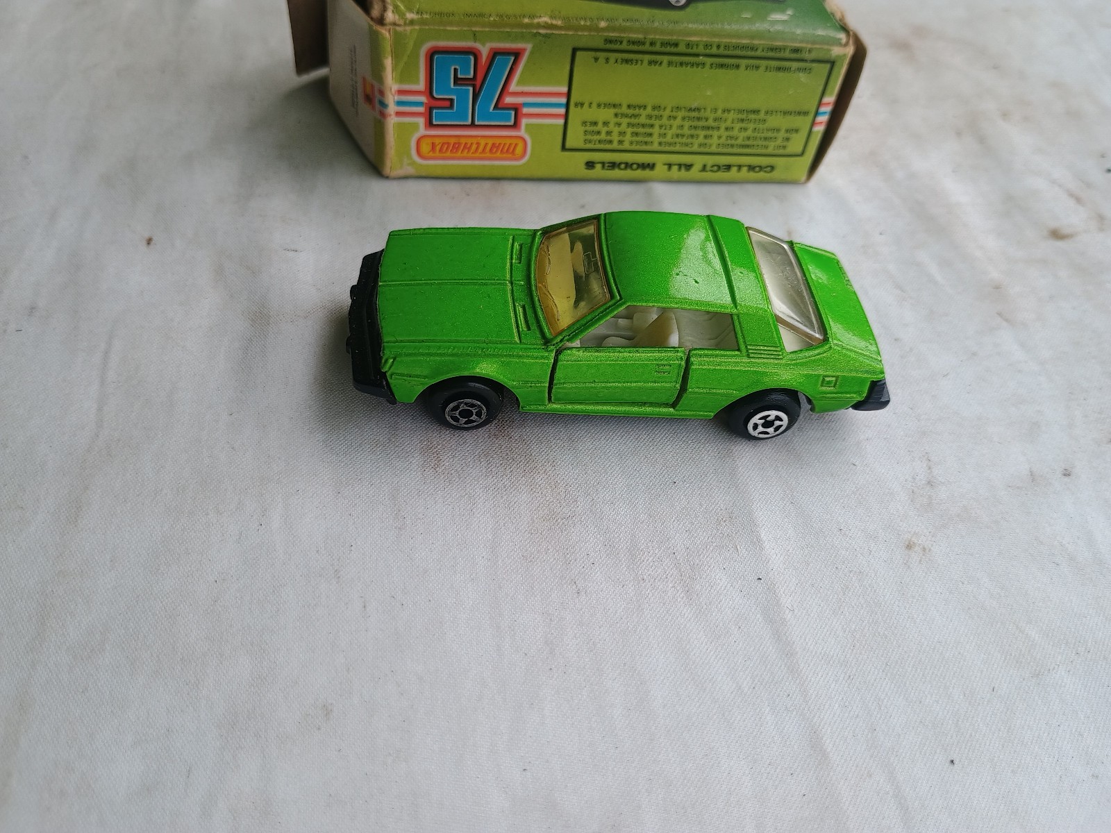 Foto 1 di 14
