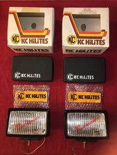 2 Vintage KC Hilites #1560 Clear Fog Lights 4530-C 4531-A  & Covers 5306