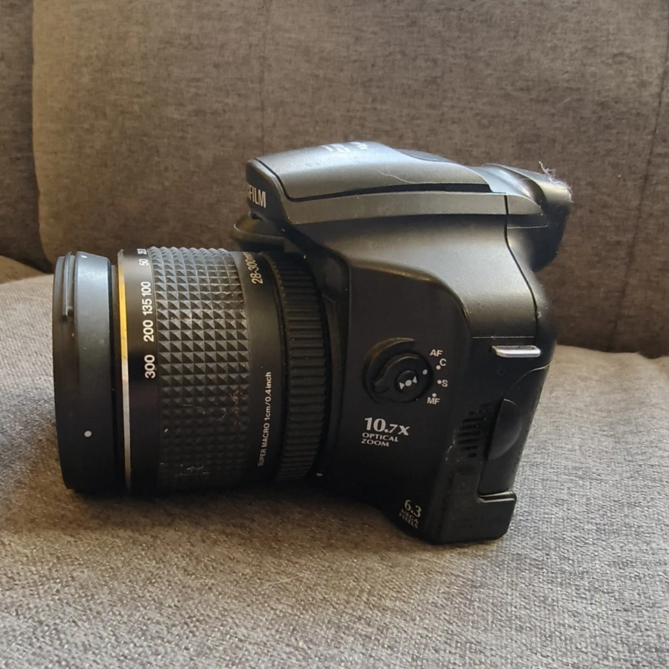 Fujifilm FinePix S Series S6500fd Digital Bridge Camera 10x Zoom Black Working, photo 2 of 5