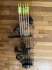 Bear Archery Royale Compound Bow Right Hand( arrows are not included )