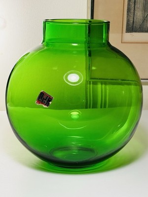 Green Spherical Empoli Glass Vase For Peedee 8.5  X 7.5