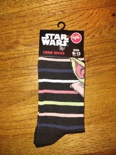 Socks Disney Star Wars Novelty Crew Socks Men  s 9-13, New, Yoda