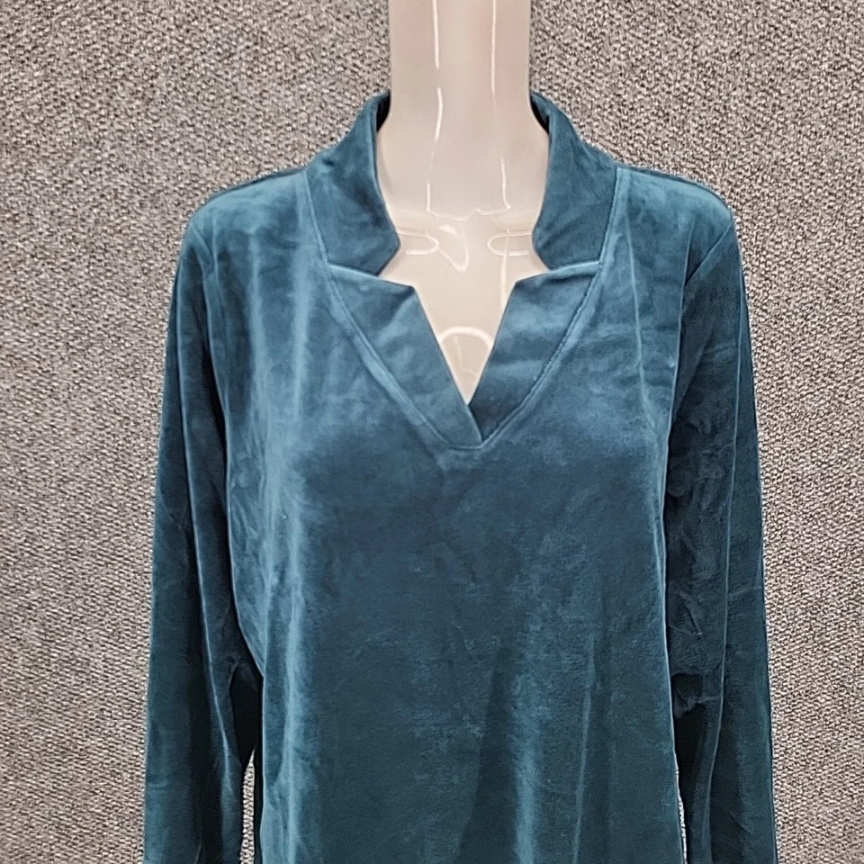 Denim Co Women's Trendy Notch Neck Velour Tunic Top Pullover Teal Plus Size 1X - Image 4 of 4