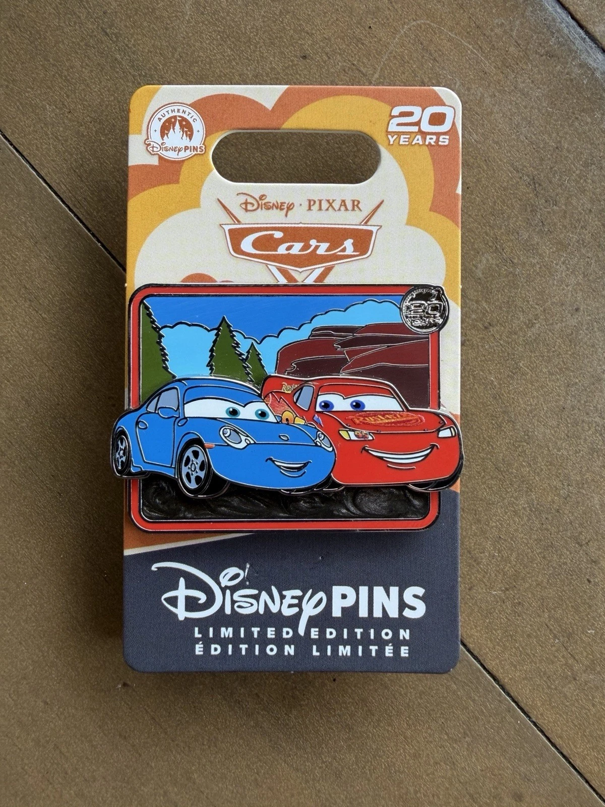 2026 DISNEY PIXAR CARS 20TH ANNIVERSARY PIN LIGHTNING MCQUEEN & SALLY LE3000