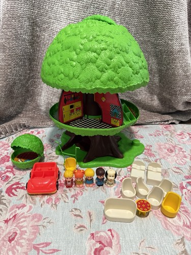 Vintage Kenner Tree Tots Family Tree House 100% Complete Figures & Accessories