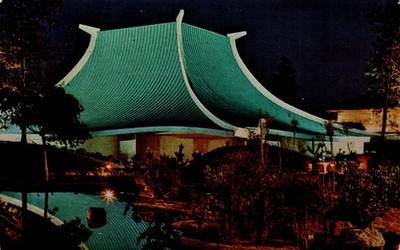 CA~CALIFORNIA~SAN DIEGO~THEATER OF THE SEA BUILDING BY NIGHT~SEA WORLD