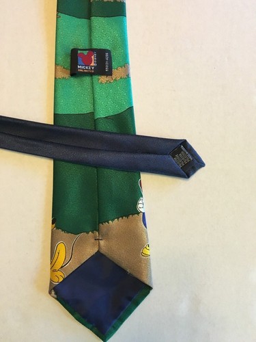 Walt Disney Necktie Mickey Mouse Golfing Donald Goofy Pluto - Picture 2 of 2