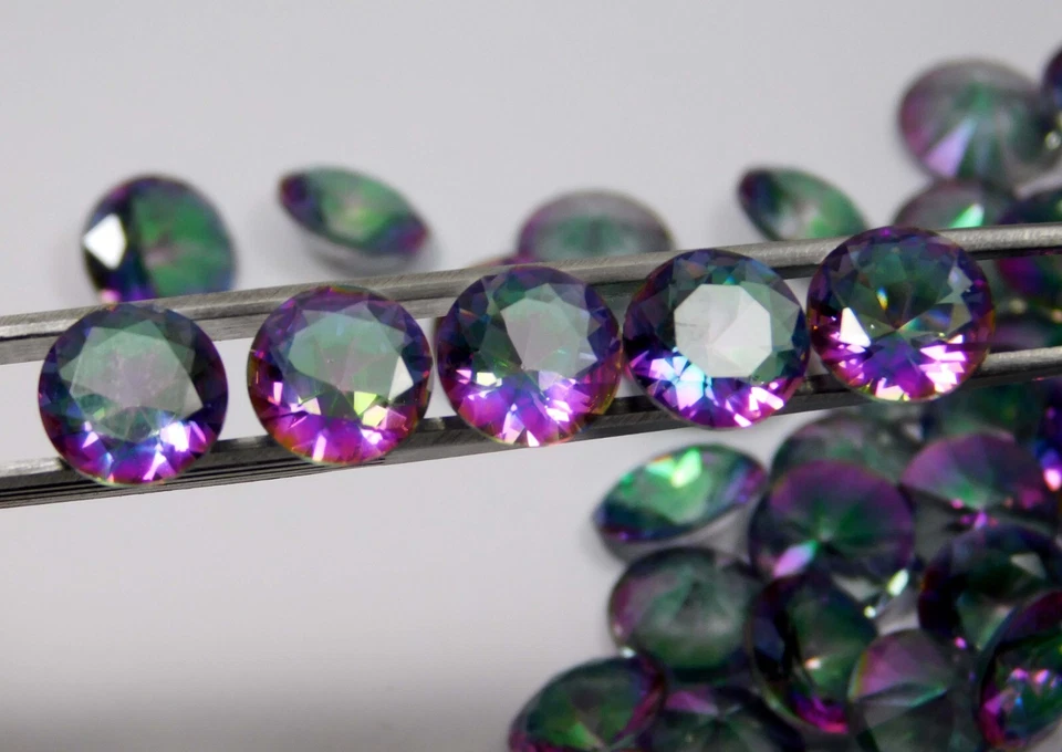 550 Pcs Natural Mystic Quartz Multi-Color Round Cut Loose Gemstone 1045 Ct Lot - Image 4 of 4