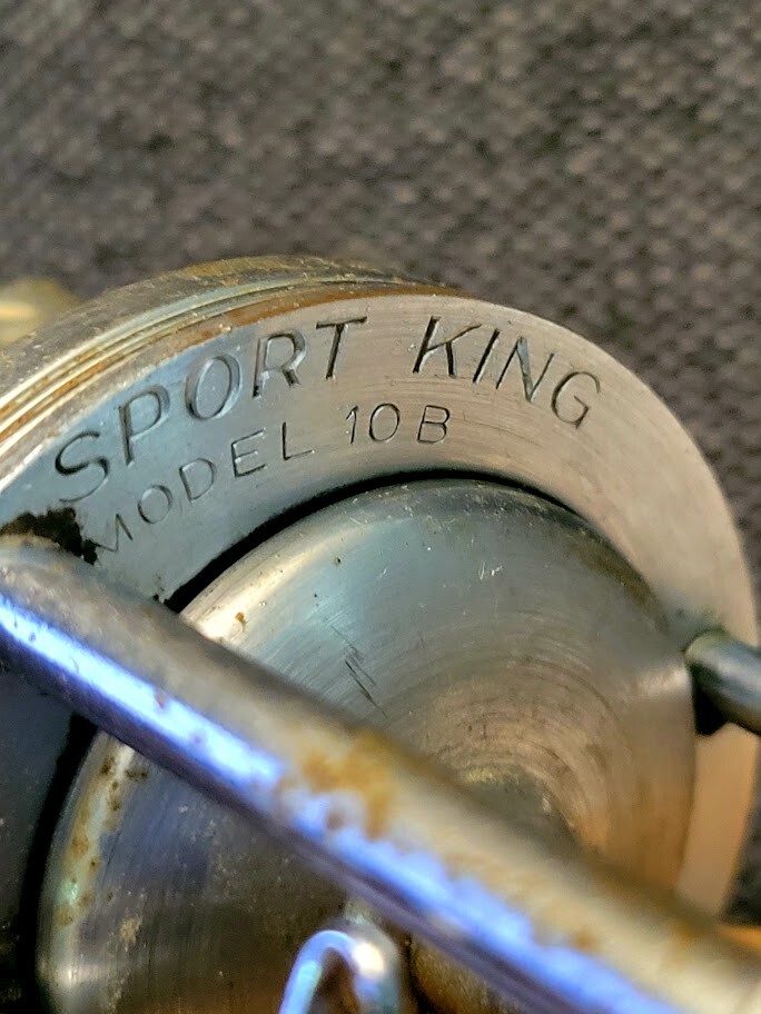 Vintage Wards Sport King Model 10B Engraved Fish Scene Baitcasting