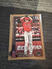 2025 Topps Update #US136 Gold Border Kyle Hendricks 1902/2025 LA Angels