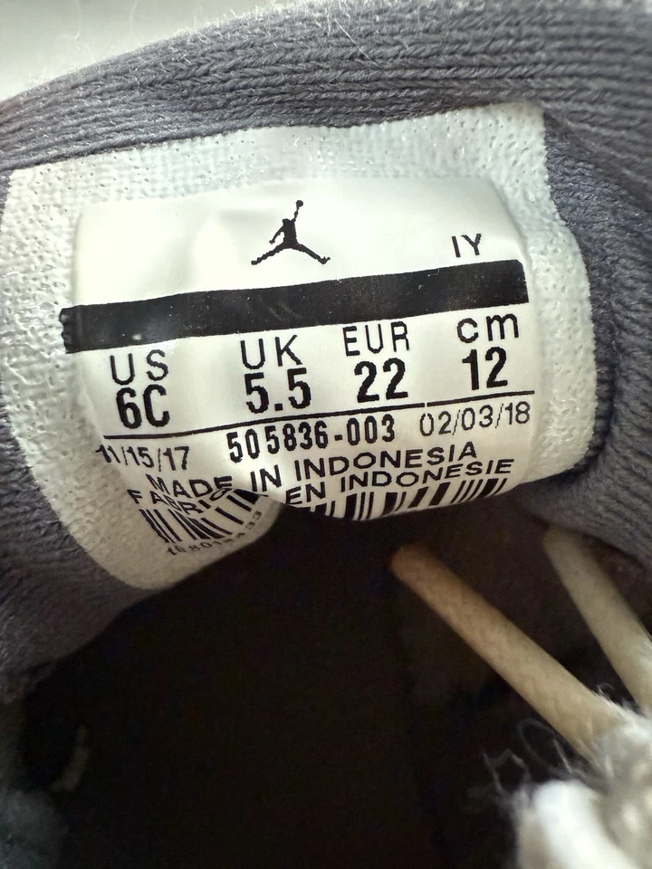 Toddler Air Jordan 11 Retro Athletic Shoes ‘Cool Grey’ 378040 005 - Size 6C - Image 4 of 4