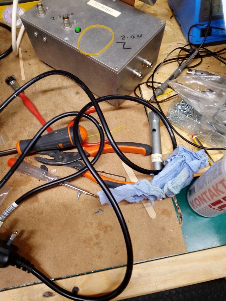 Hitachi V 212 OSCILLOSCOPE TEST KIT. - Image 2 of 3