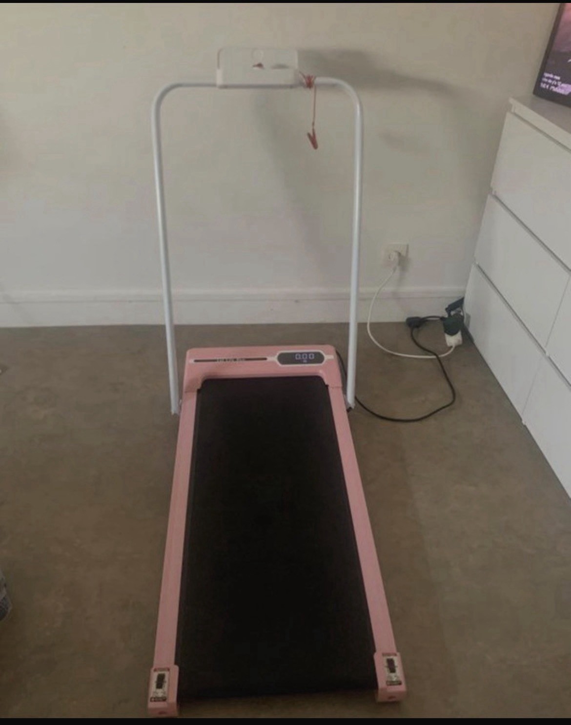 Tapis de course et marche rose bonbon appareil fitness pliable compact à vitesse réglable