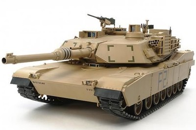 Tamiya R/C M1A2 Abrams mit Optionsbausatz