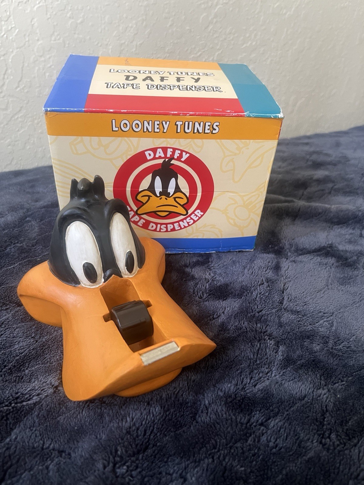 Looney Tunes Daffy Duck Tape Dispenser (READ DESCRIPTION)