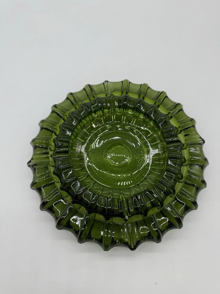 MCM Fostoria Art Glass Large Heavy 10” & 7" Emerald Green Ashtray Dimpled Bottom - Image 3 of 4