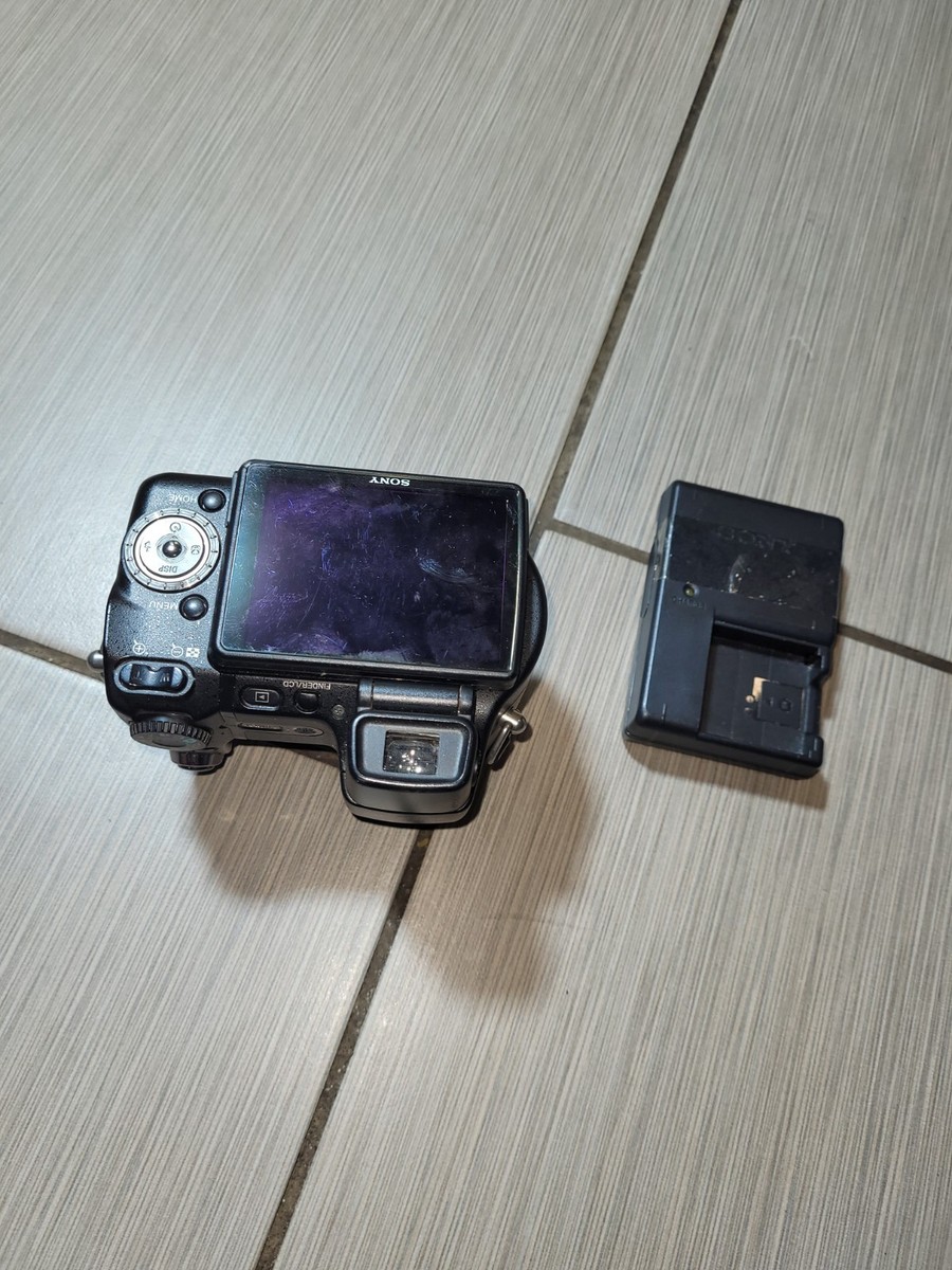 Sony Cyber-shot DSC-H3 8.1 MP Digital Camera - Silver for sale