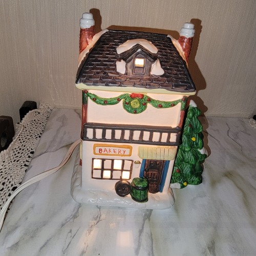 Dickens Collectables Hand Painted Porcelain Lighted Christmas House Bakery 27217 - Picture 6 of 6