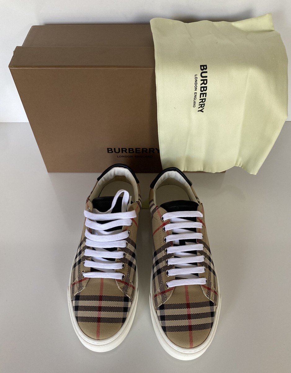 BURBERRY 6Y US ホワイト/アーカイブベージュ BURBERRY 6Y US ホワイト/アーカイブベージュ