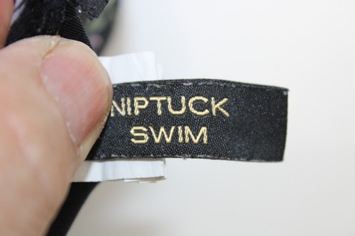 Nip Tuck Swim Womens One Piece Swimsuit MultiFit Cup BLACK FLORAL SIZE 8 - Picture 9 of 9