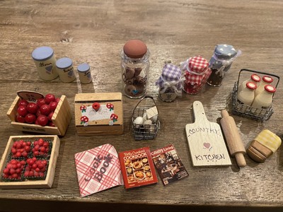 Miniature Kitchen Accessories Lot/bundle