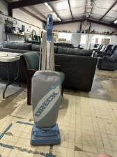 Oreck XL Type7 Upright Bag Vacuum Cleaner As Is For Parts Powers On:Needs belt*