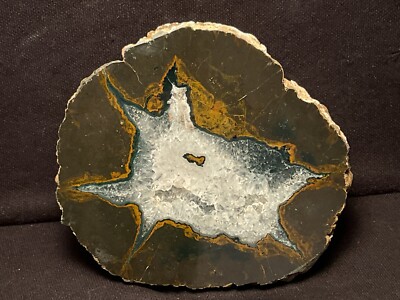 ~RW~PREMIUM  ''THUNDEREGG HALF''~PERSONAL COLLECTION~NATURAL CRYSTAL CUTOUT