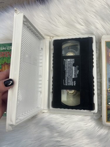 Walt Disney Masterpiece VHS Lot 7 Tapes Bambi Robin Hood Pooh Mickey Fox Hound - Picture 10 of 14