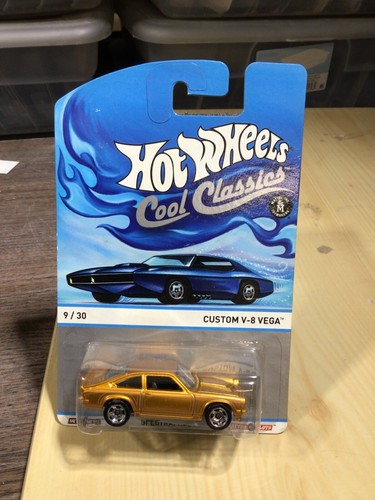HOT WHEELS Cool Classics 9/30 Custom V-8 Vega