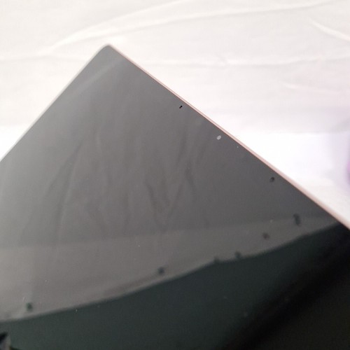 Microsoft Surface Laptop Go (1st Gen) Core i5-1035G1/8GB RAM/128GB SSD Sandstone - Picture 17 of 17