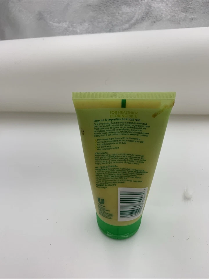 Simple Smoothing Facial Scrub Sensitive Skin Experts 5 fl Oz New - Image 3 of 3