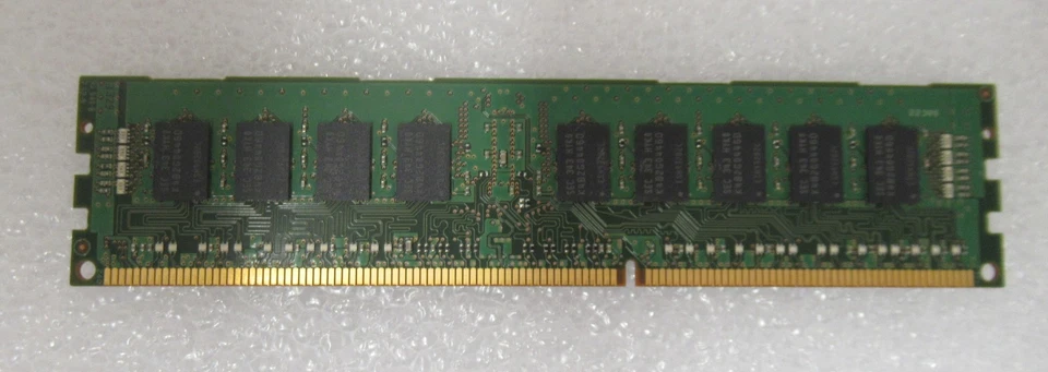 Fujitsu S26361-F3781-L514 4GB PC3-12800 DDR3-1600MHz ECC CL11 240P DIMM Memory - Image 2 of 4